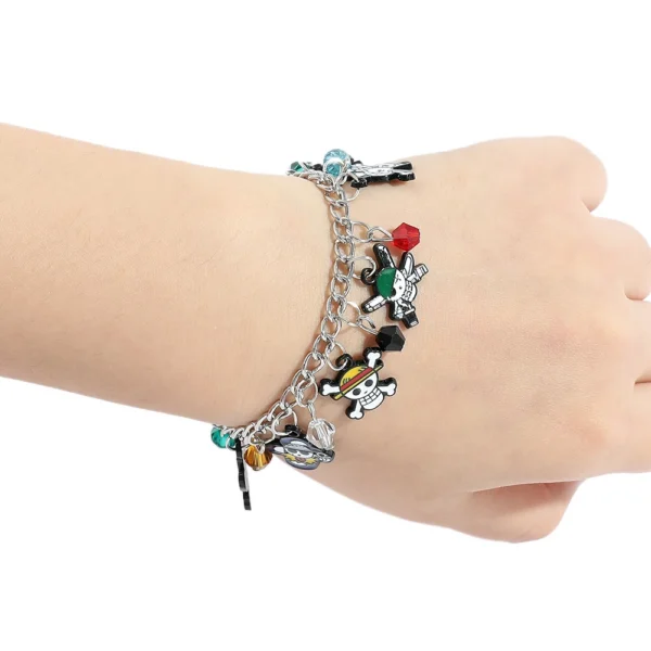 Anime One Piece Charms Bracelets Luffy Shanks Chopper Edward Newgate Cute Cartoon Pendant Hand Chains for Women Fashion Bangles